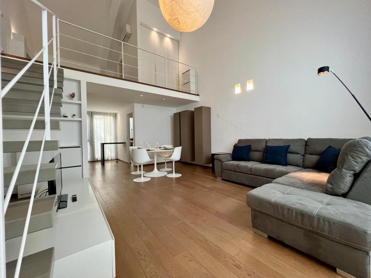 Modern Loft Apartment Milan Exterior photo